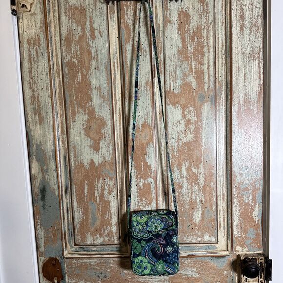 Quilted Mini Crossbody Name Brand Purse In Blues & Greens 6”X8” Outside Pockets - Picture 2 of 8